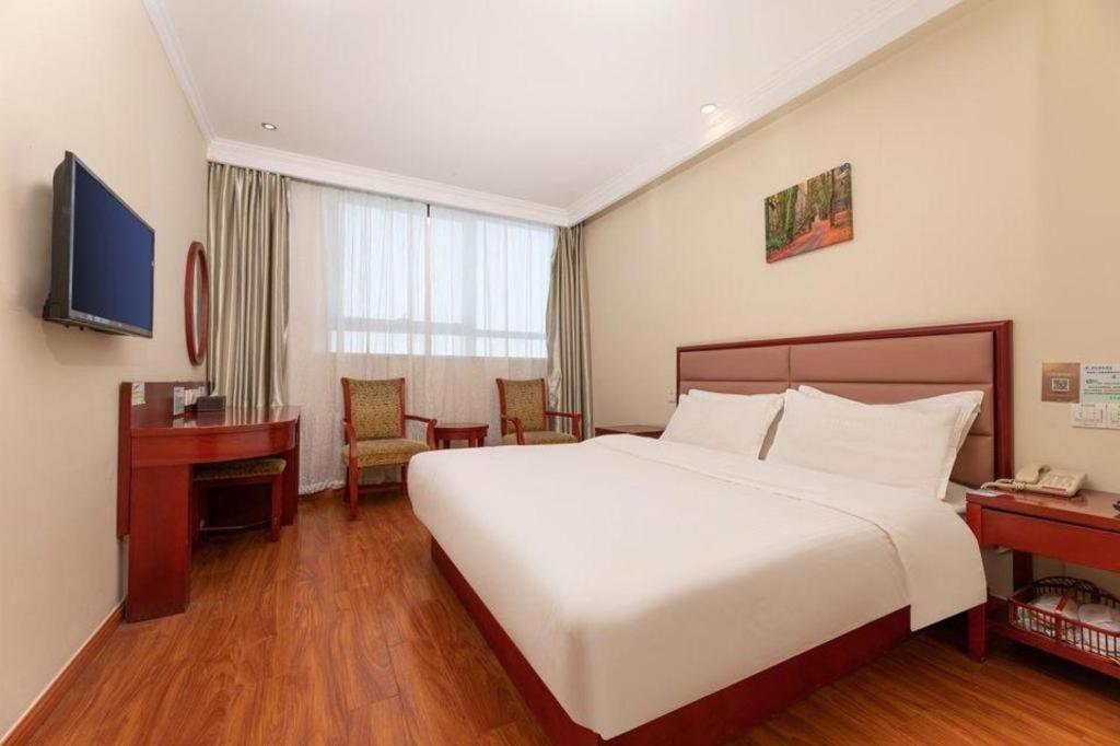Greentree Inn Suzhou Railway Station North Square Haobainian Wedding Dress City Express Hotel Exterior foto