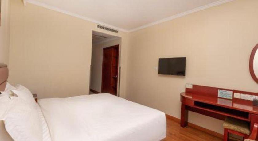 Greentree Inn Suzhou Railway Station North Square Haobainian Wedding Dress City Express Hotel Exterior foto