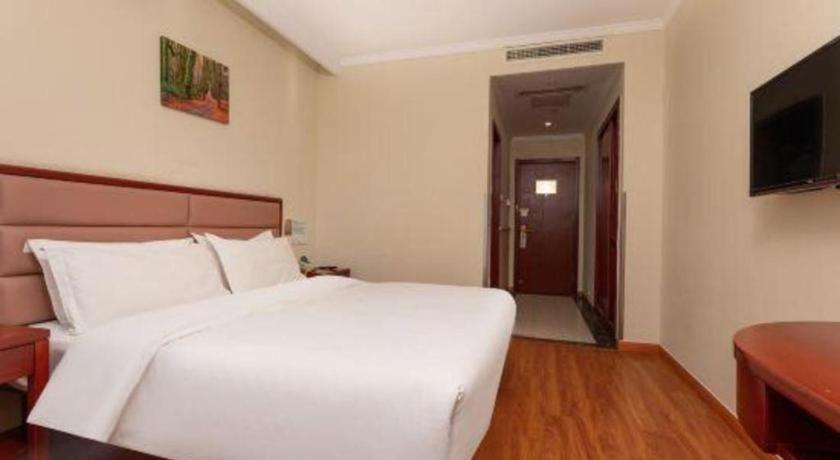 Greentree Inn Suzhou Railway Station North Square Haobainian Wedding Dress City Express Hotel Exterior foto